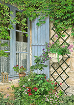 La Lanterne Courtyqrd
